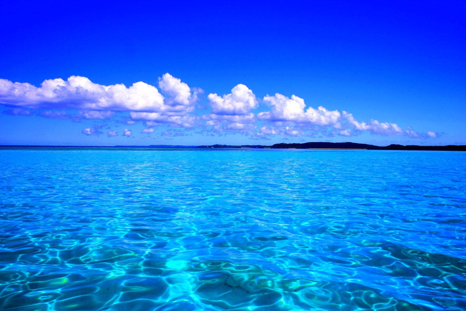 Clear Blue Caribbean Sea Wallpaper