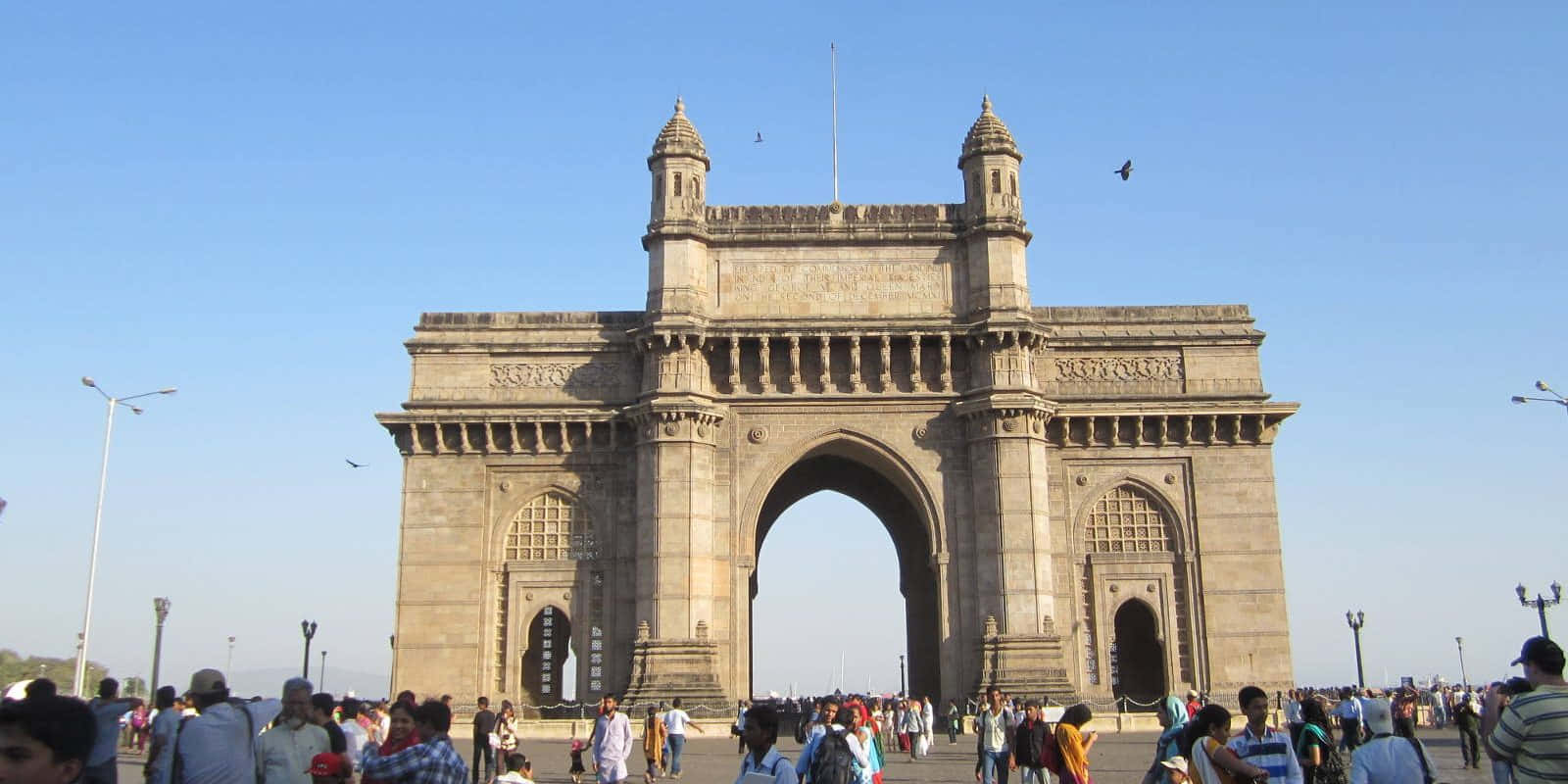 Clear Blue Sky Gateway To India Wallpaper