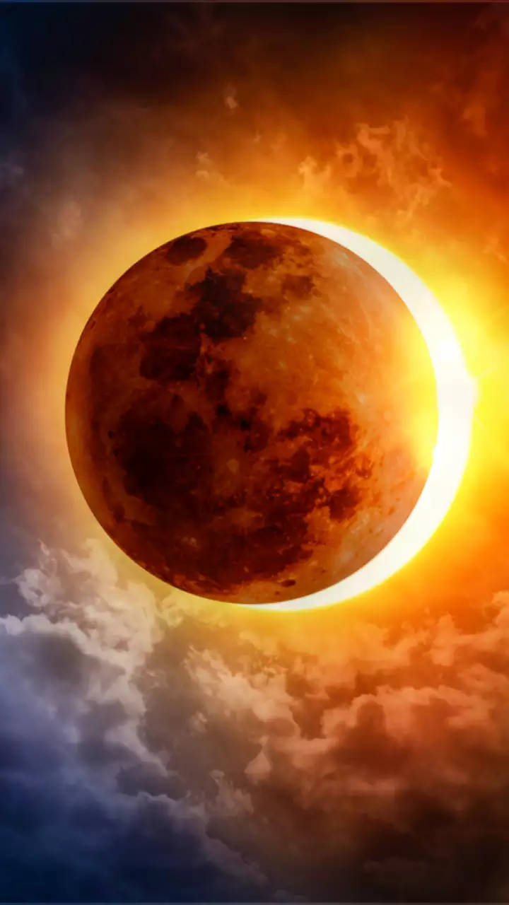 Clear Solar Eclipse Moon Wallpaper