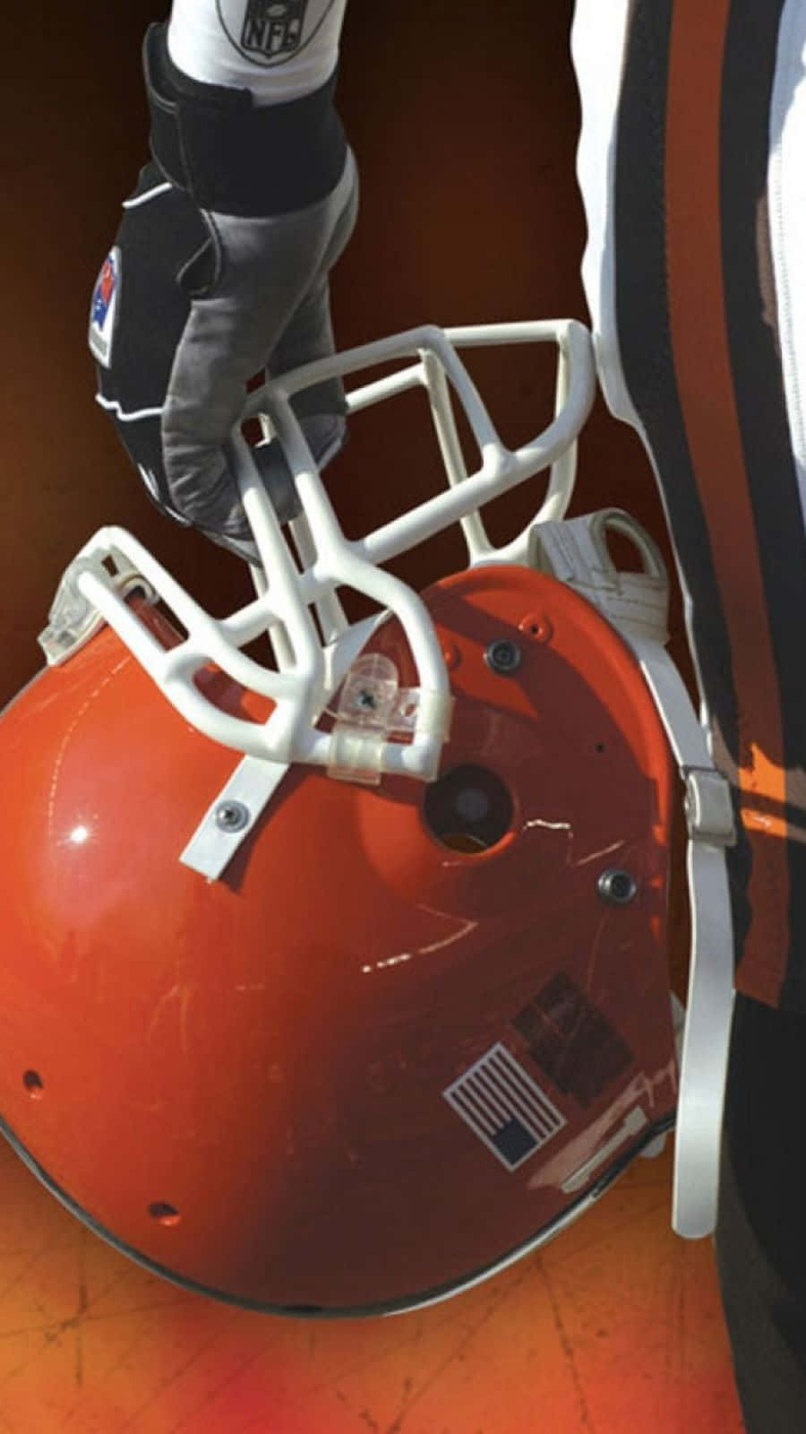 Cleveland Browns Helmetand Gloves Wallpaper