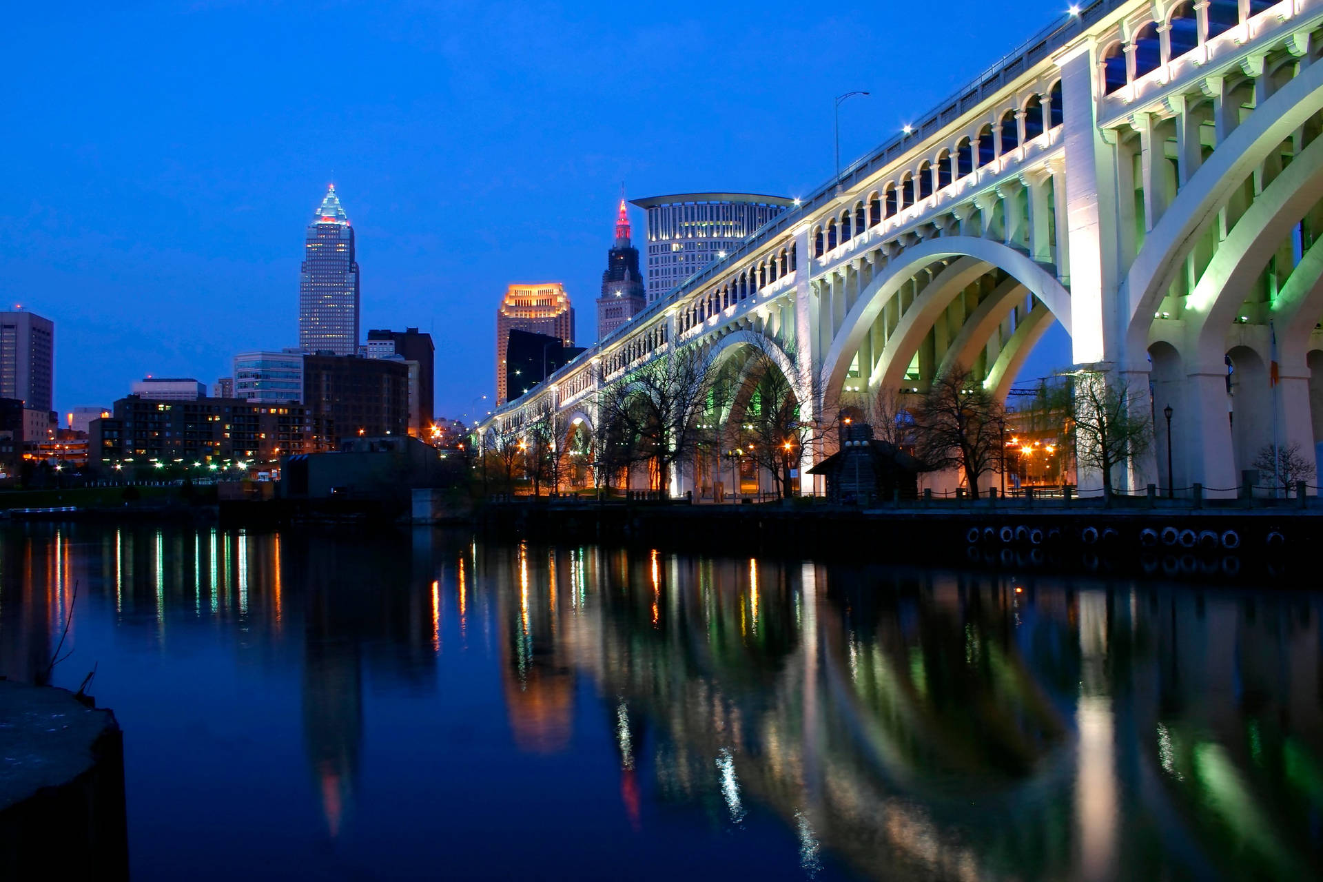 Majestic View of Detroit-Superior Bridge in Cleveland, Ohio Wallpaper