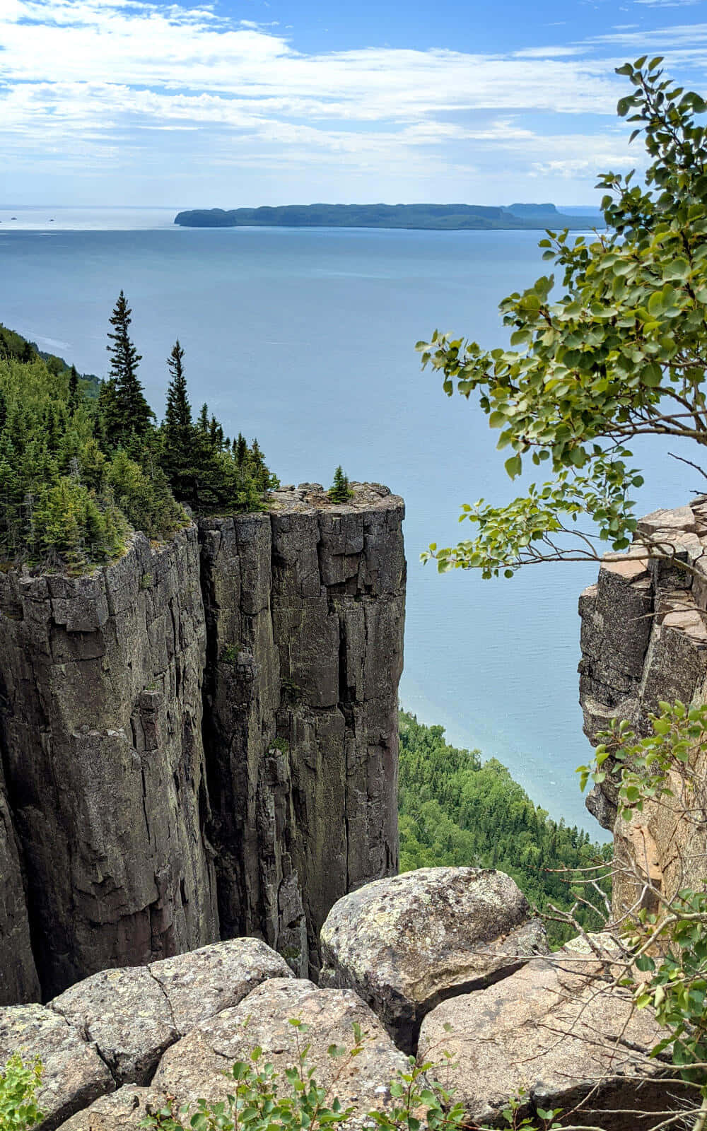 Cliffside_ View_ Over_ Lake_ Superior Wallpaper