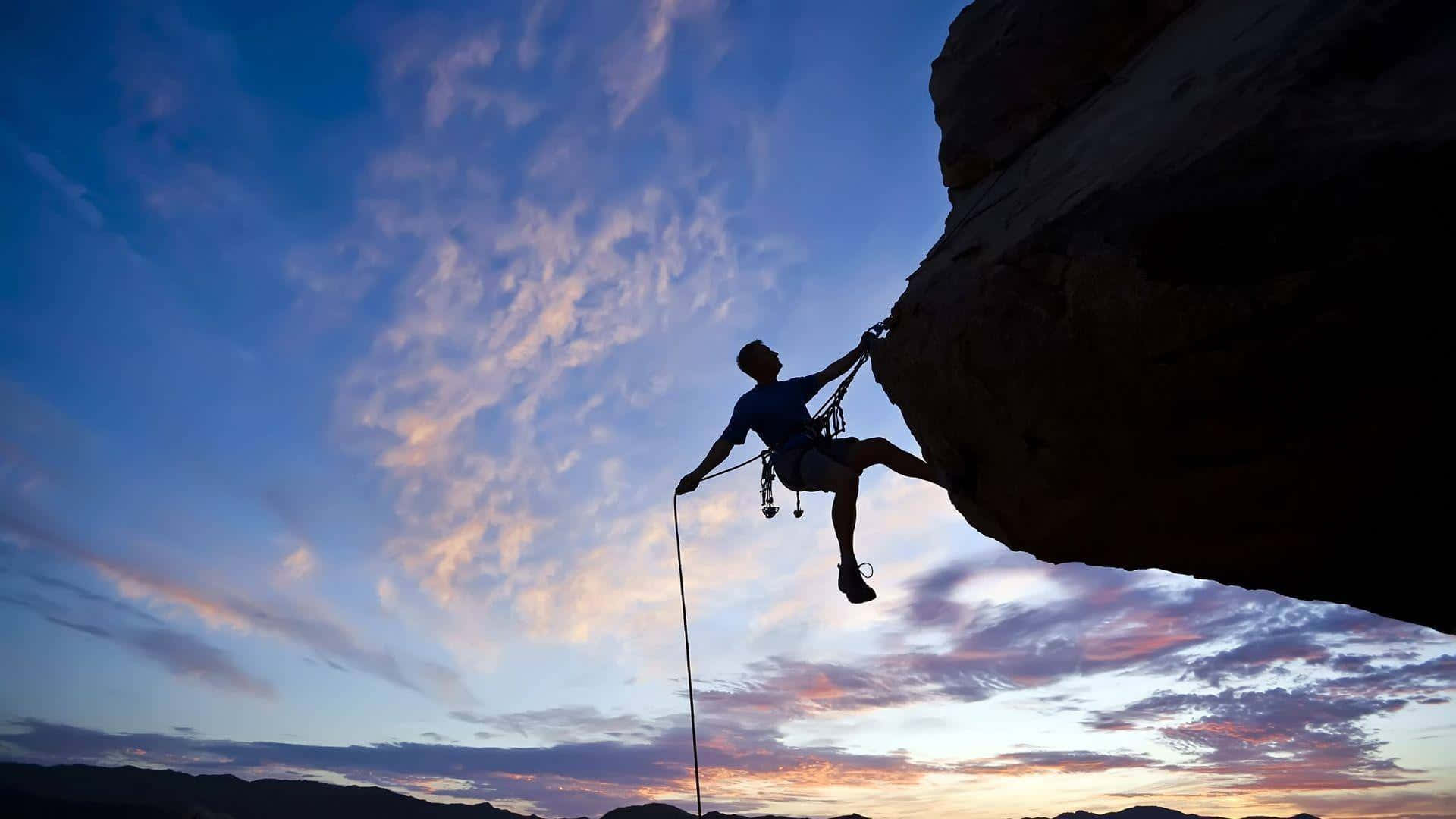 Conquer the outdoors: thrillseeking climbing in all its glory