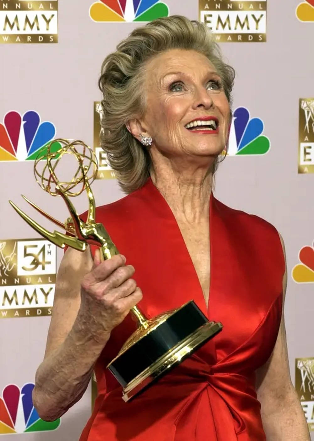 Cloris Leachman 54. årlige Emmy Awards Fascinerende Floral Wallpaper