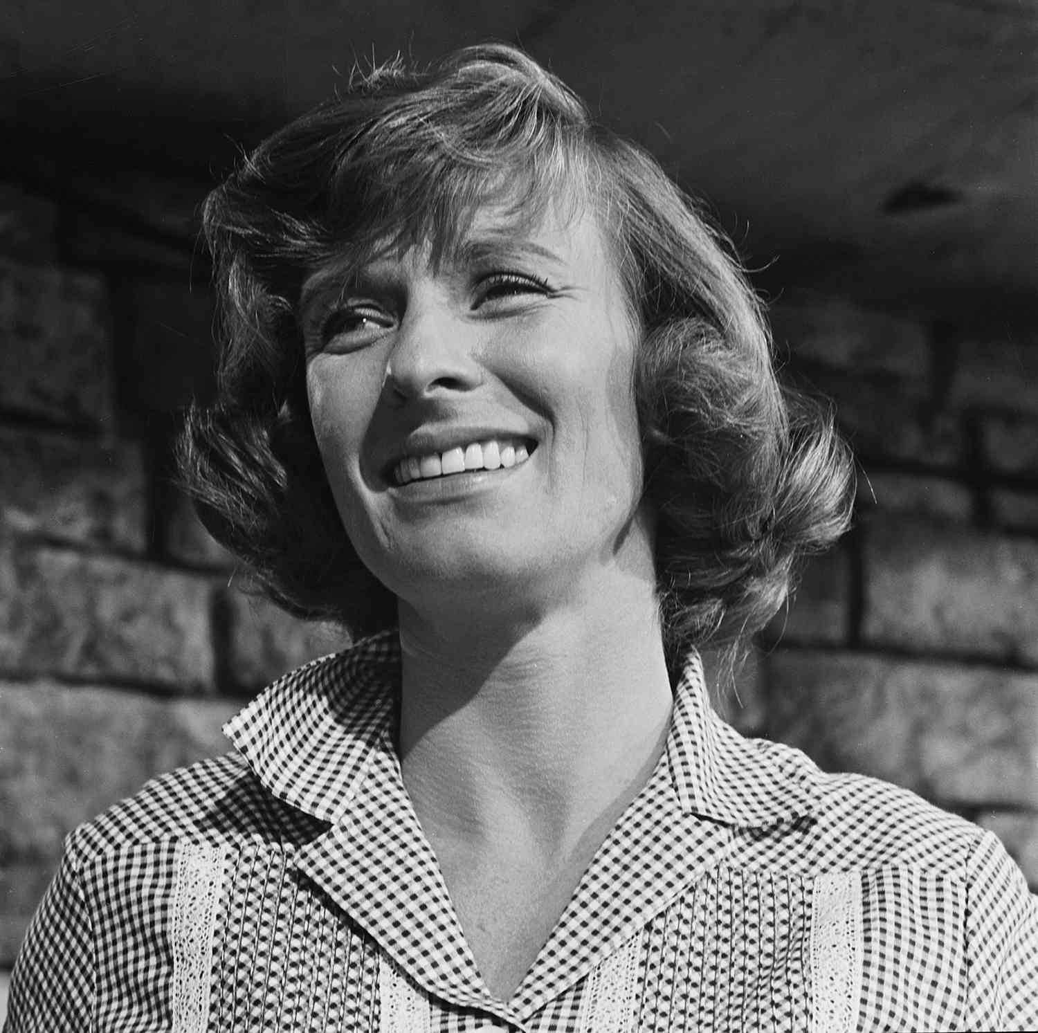 Cloris Leachman The Twilight Zone Wallpaper