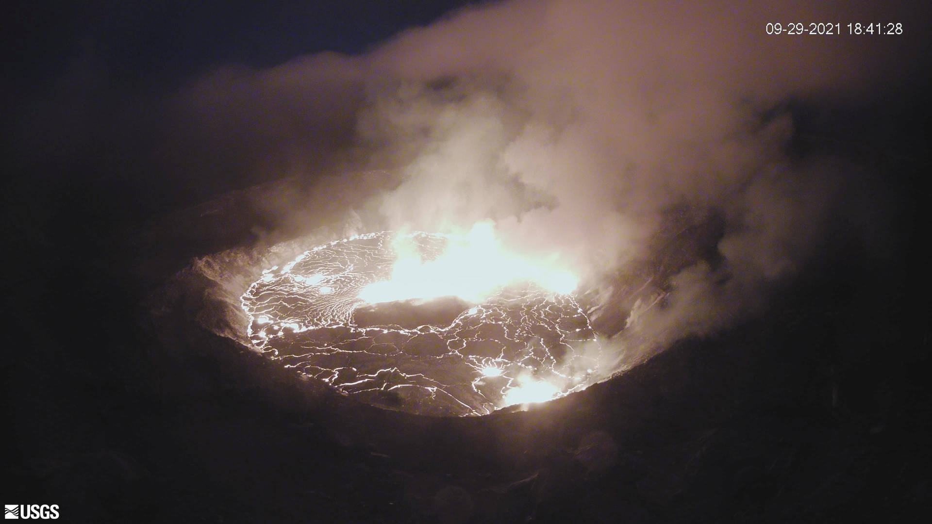 Primerplano De La Apertura Del Volcán Kilauea. Fondo de pantalla
