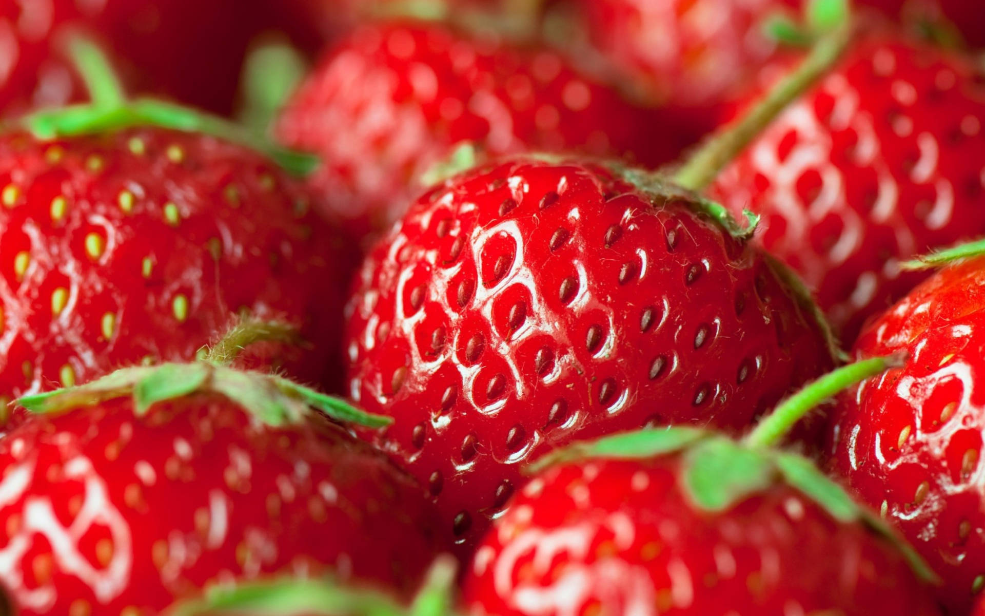 Close-Up Of Strawberry Desktop Wallpaper