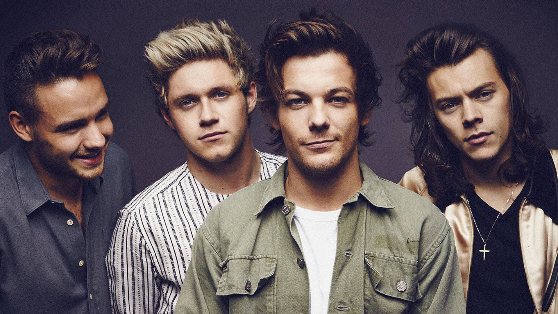 One Direction's Alluring Poise Wallpaper