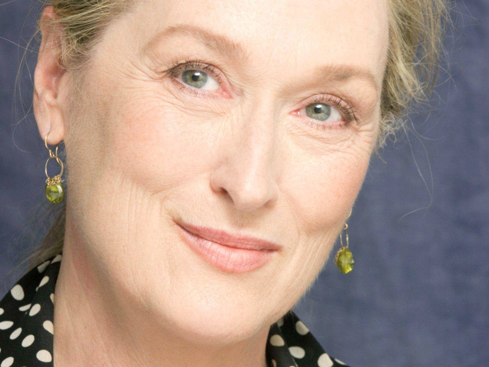 Close-up foto af Meryl Streep i karakter Wallpaper