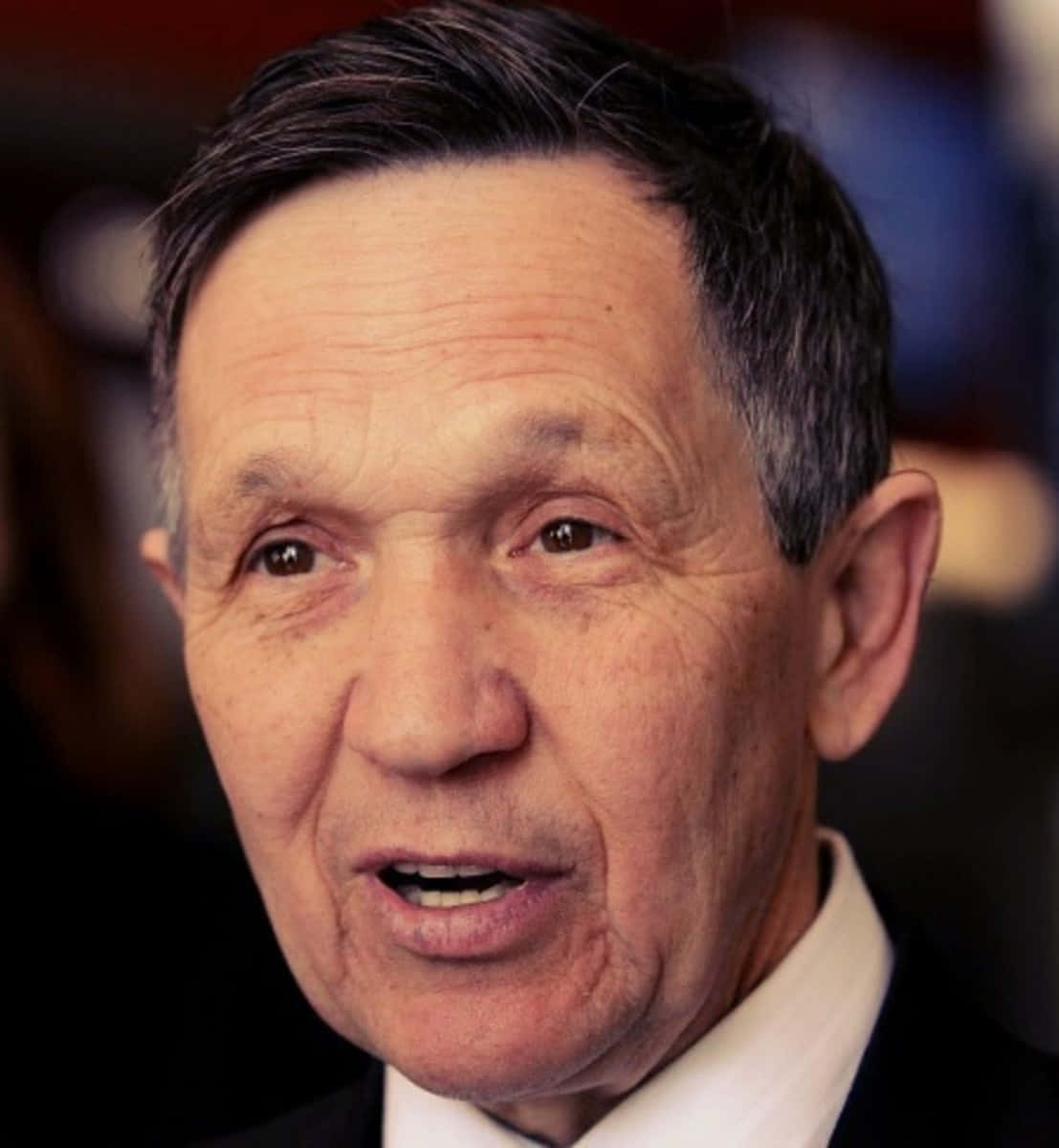 Close Up Picture Of Dennis Kucinich Wallpaper