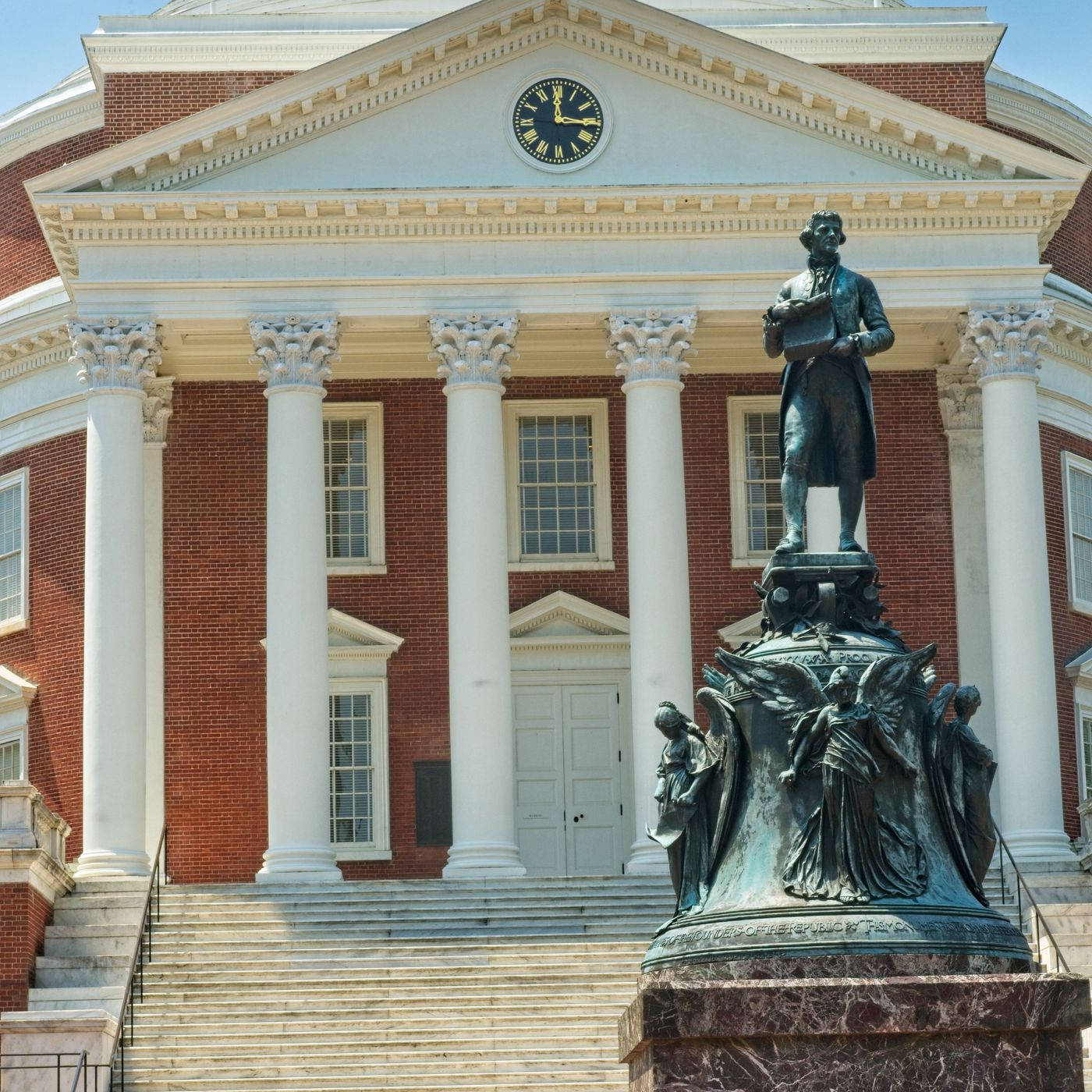 Close-up Statue University Of Virginia Wallpaper