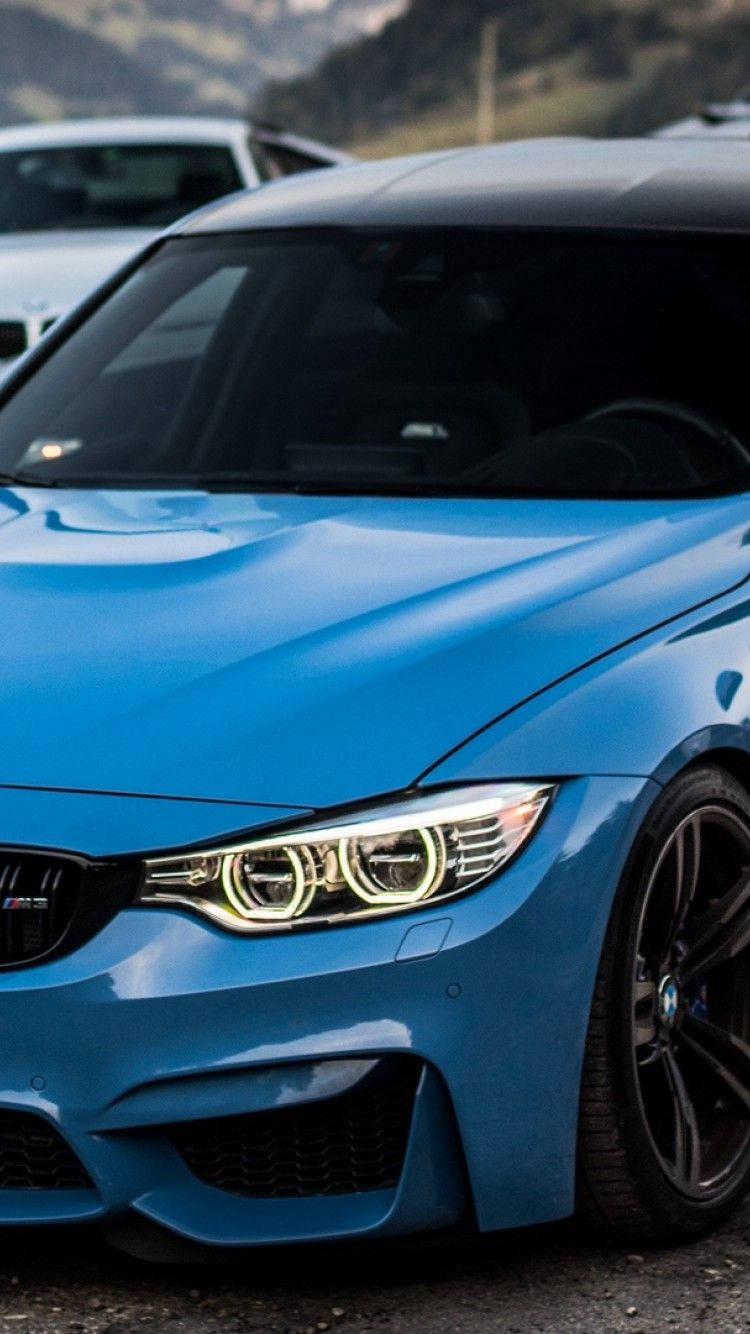 Tæt-på billede af en blå BMW Wallpaper