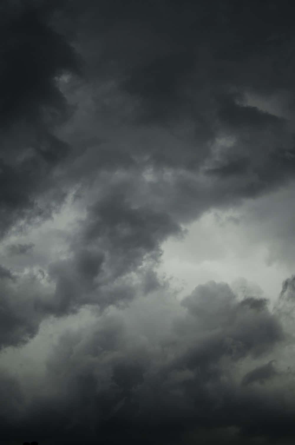 Uncielo Scuro Con Nuvole Tempestose Sullo Sfondo