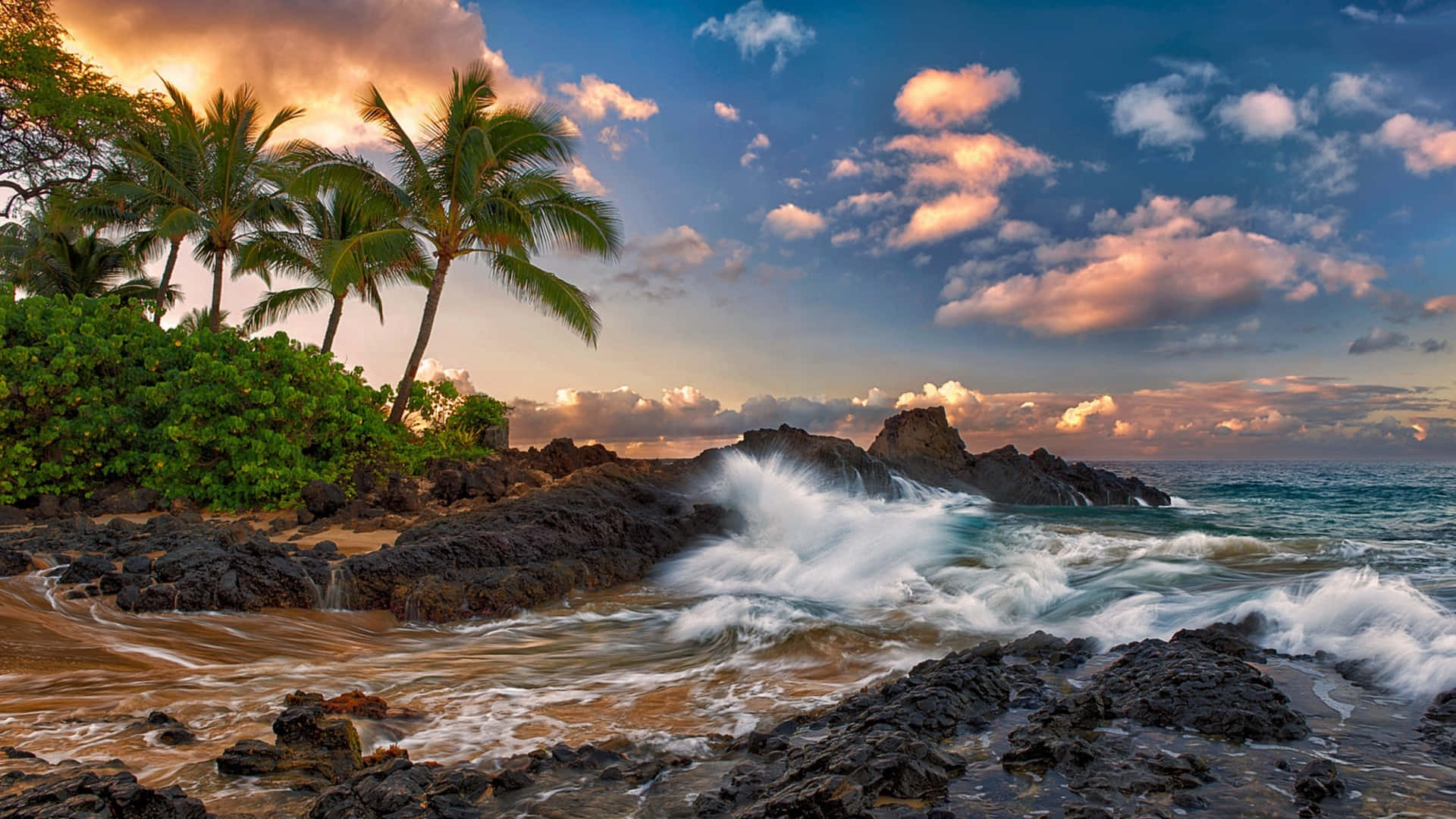 Coast Of Maui Wallpaper