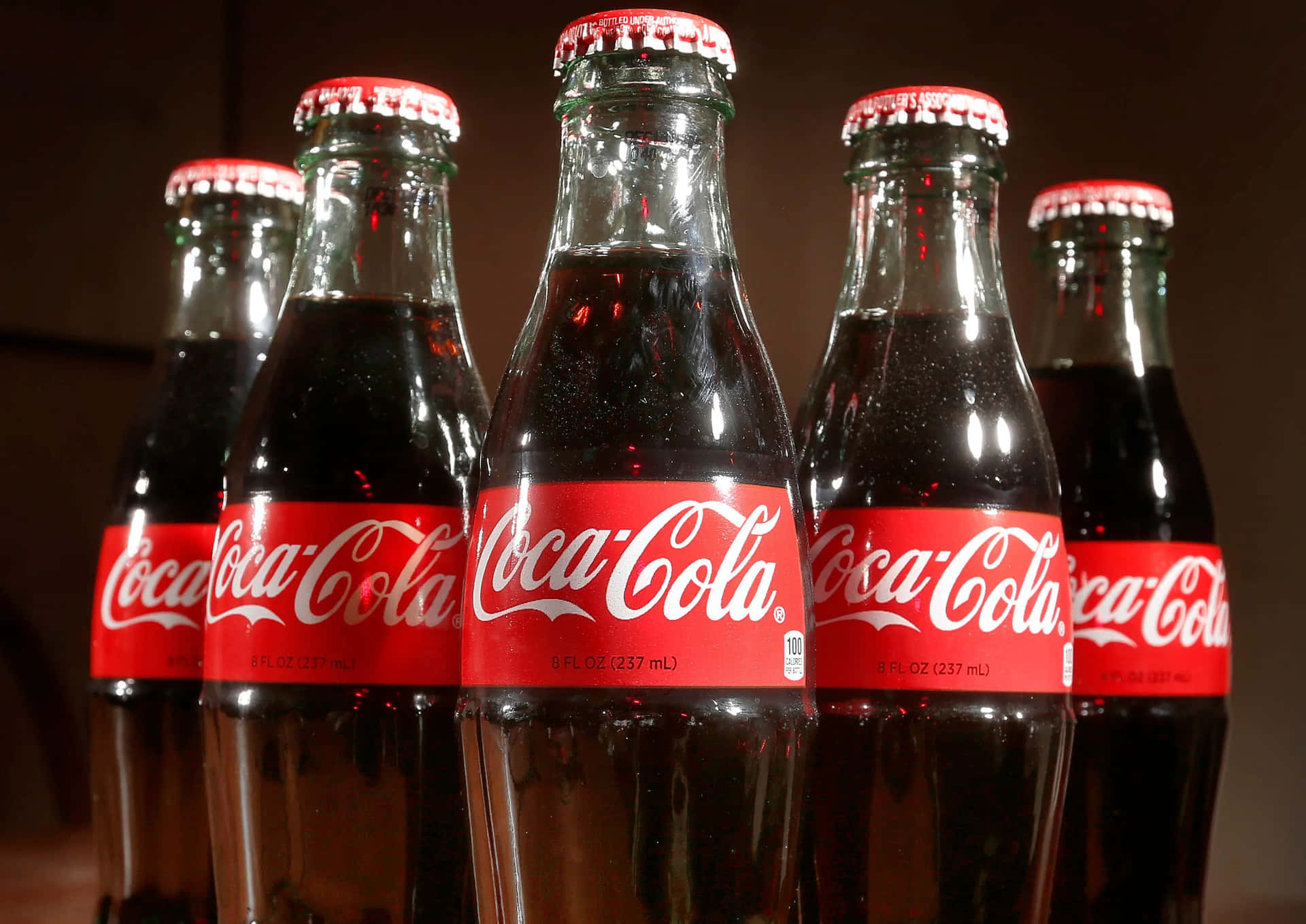 Soddisfala Tua Sete Con Una Deliziosa Coca-cola