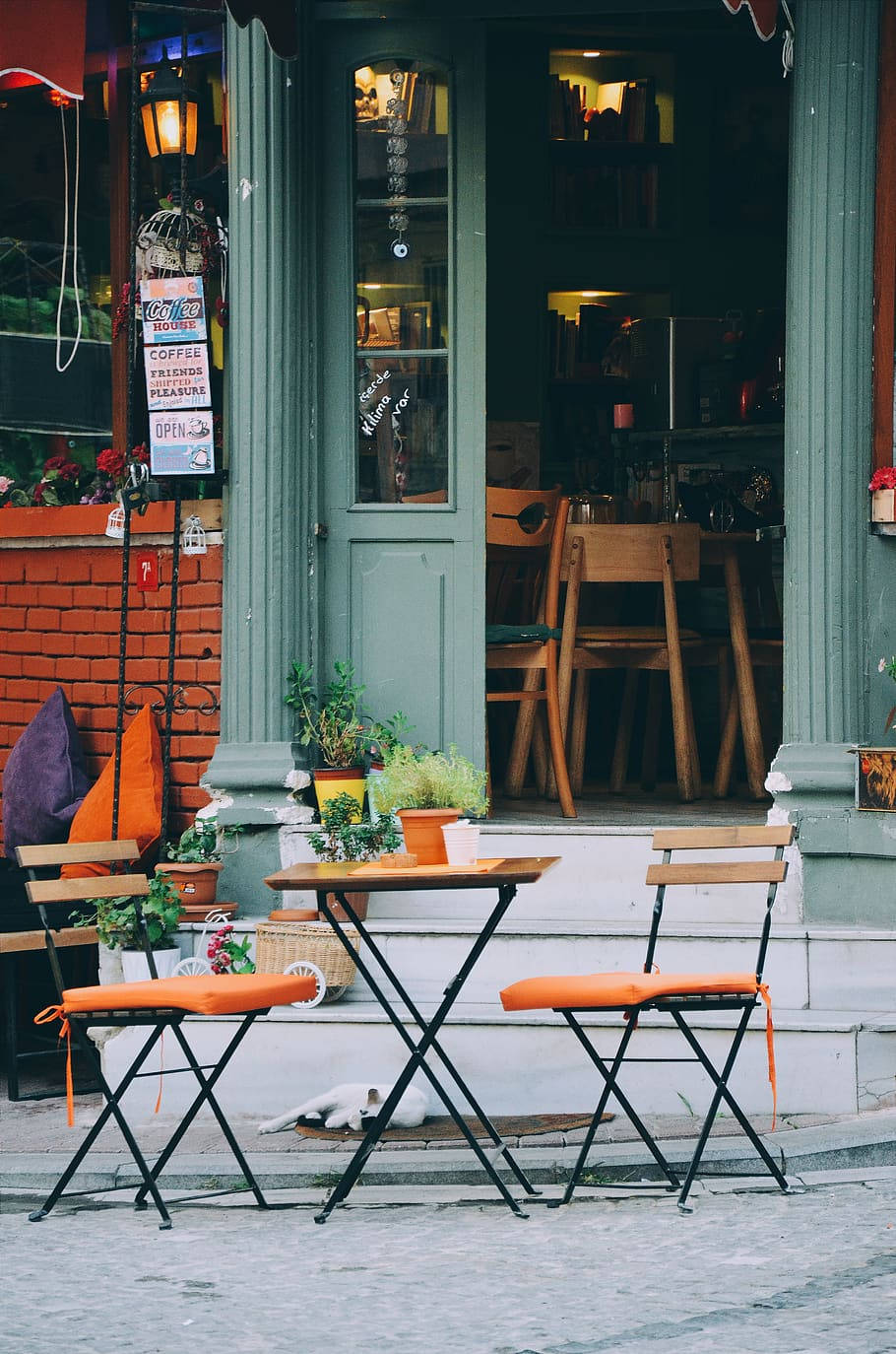 Coffee Shop Outdoor Table Wallpaper