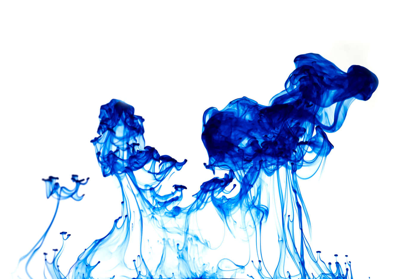 Coherent Blue Pigment In The Water Wallpaper