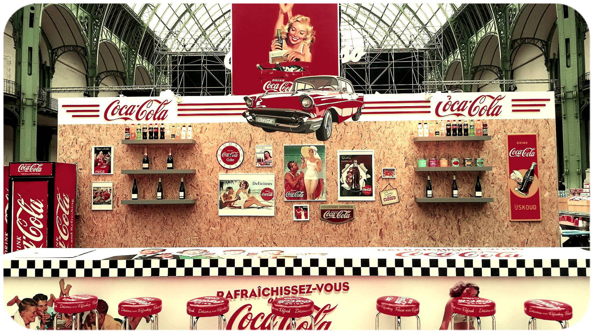 Cola 50s Diner Wallpaper