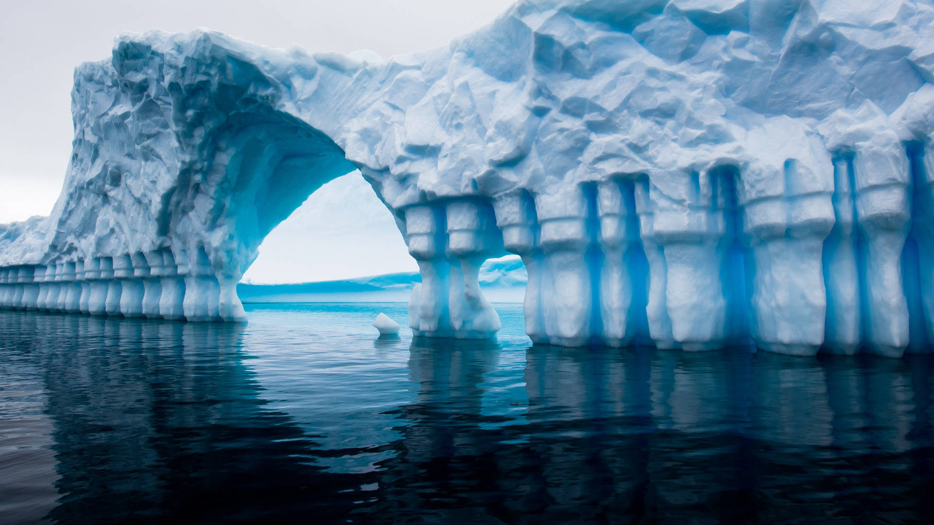 Fundode Tela: Iceberg Frio Da Antártica. Papel de Parede