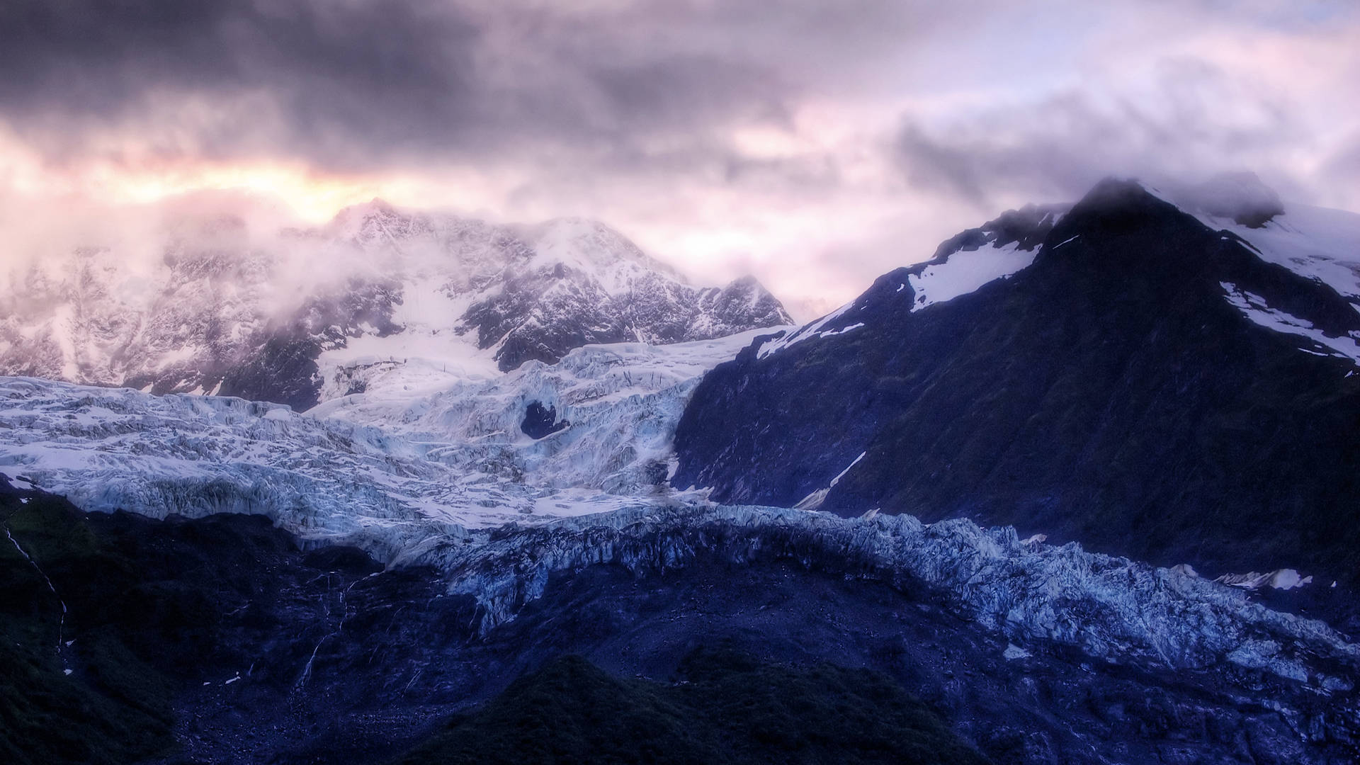 Cold Ice Mountain View Wallpaper