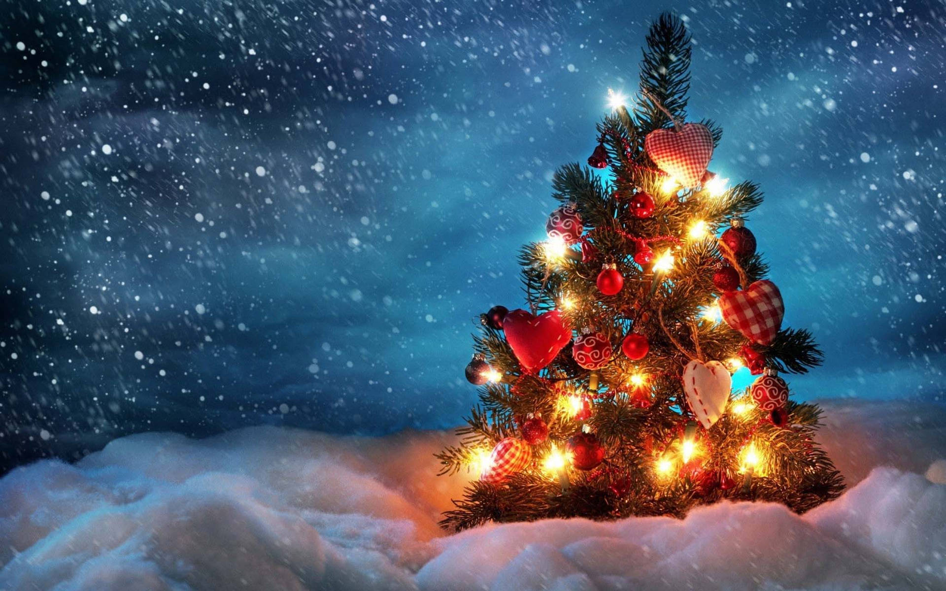 Cold Winter Christmas Tree Wallpaper