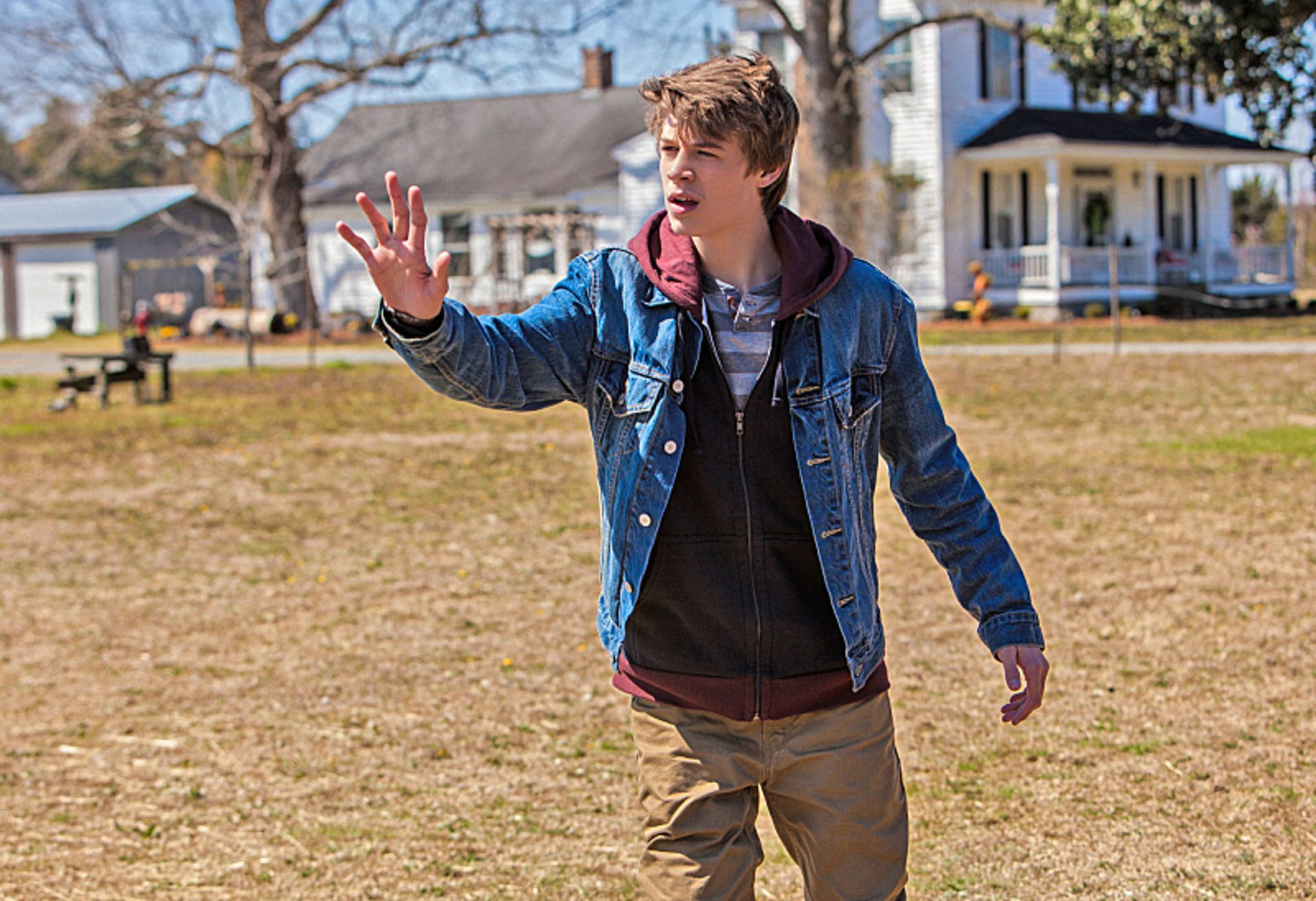 Colin Ford Of Under The Dome Background