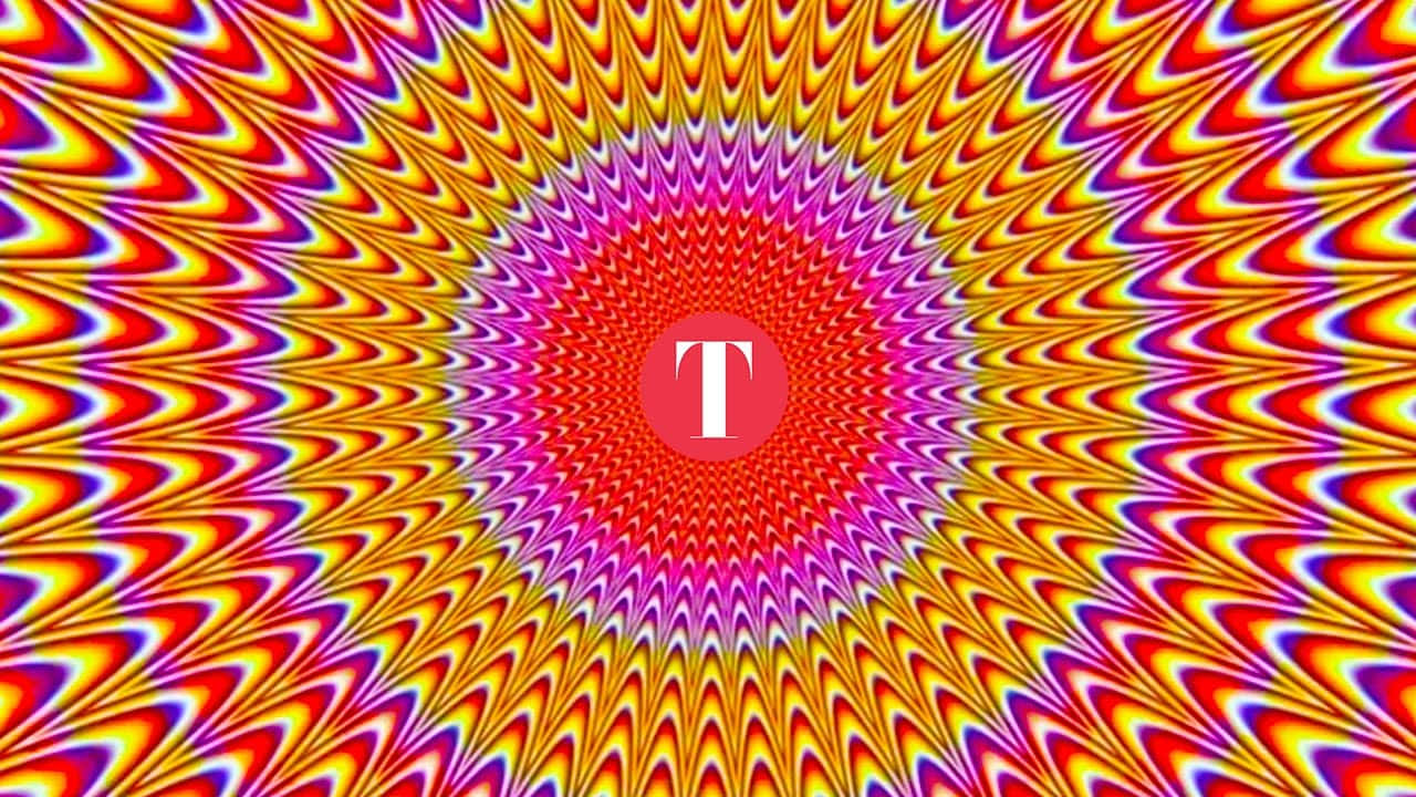 Color Illusion With Letter T Picture