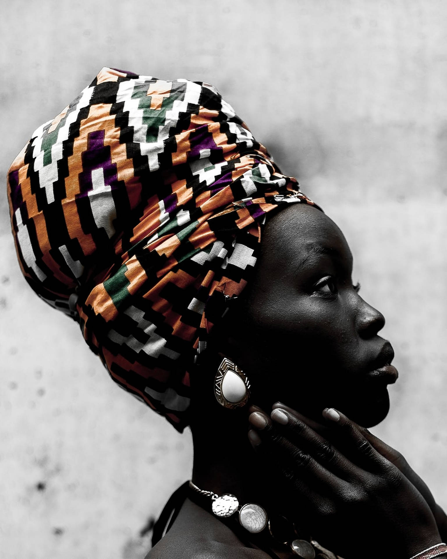 Color Selective African Art Wallpaper