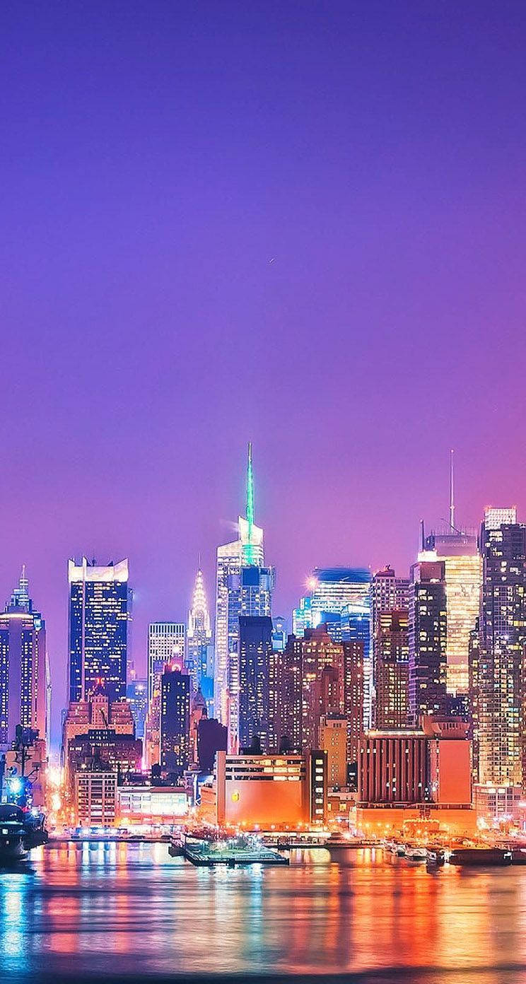 Färggladastadsljus I New York På Natten - Iphone-bakgrundsbild. Wallpaper
