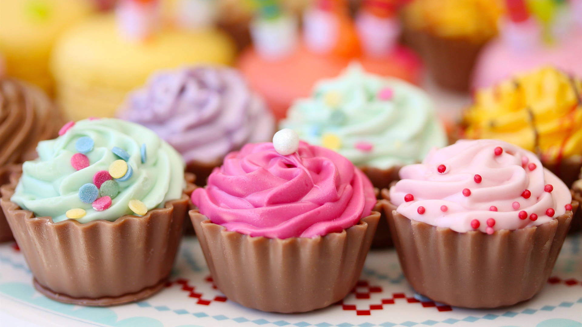 Colorful Cupcake Desserts Wallpaper