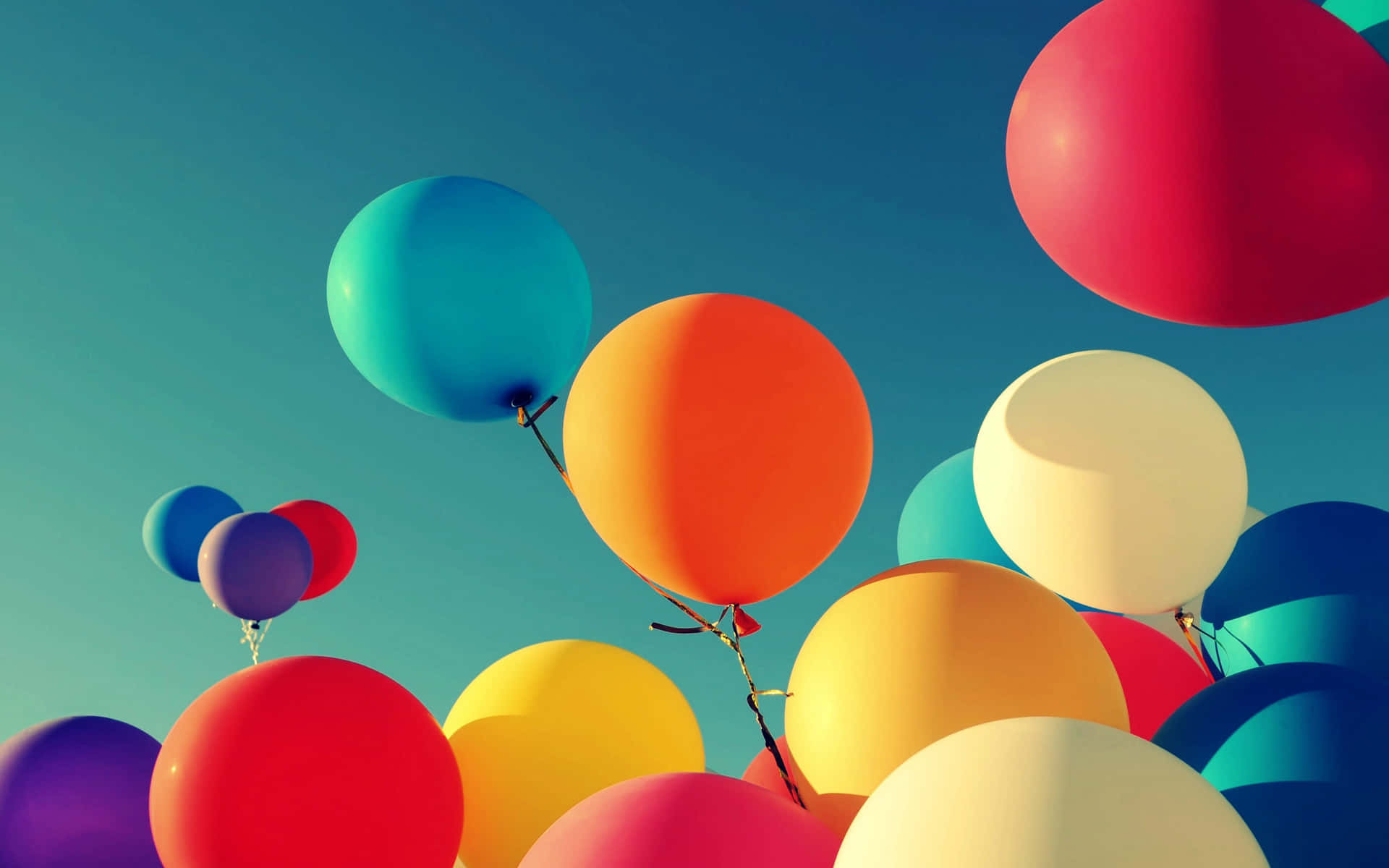 Colorful Balloons Flying In The Sky Wallpaper