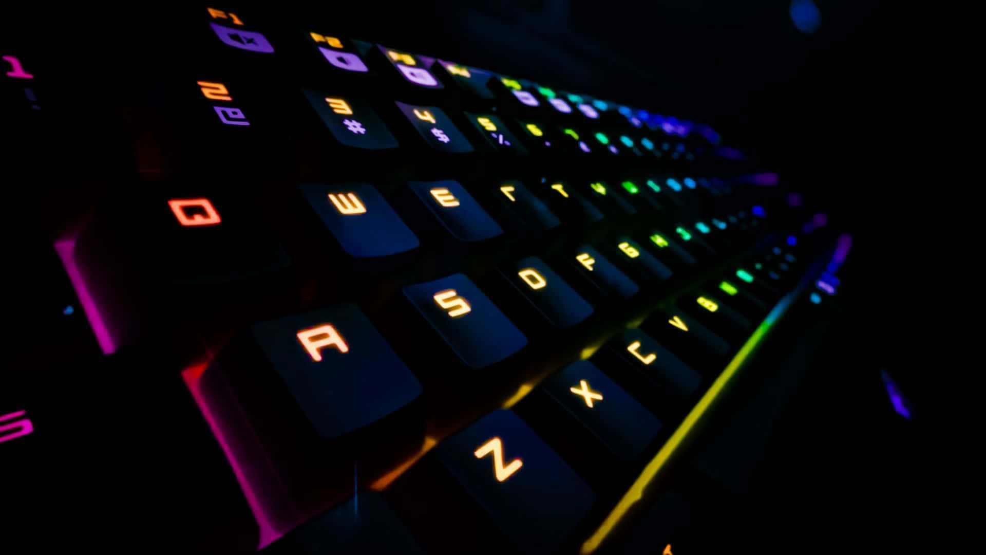 Et tæt på et farverigt tastatur med alle tasterne Wallpaper