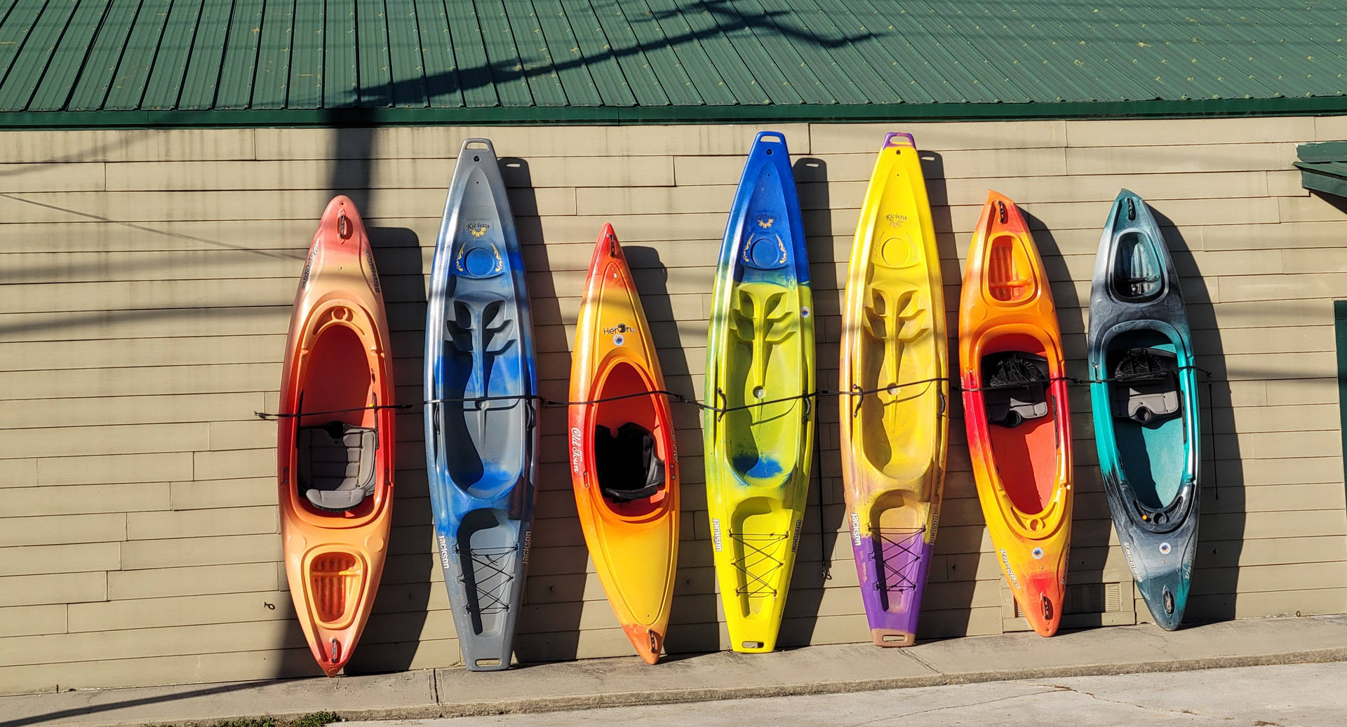 Colorful Kayak Screensavers Wallpaper