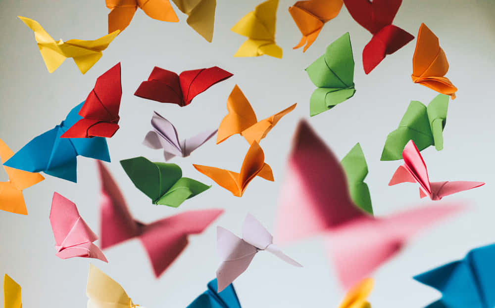 Oiseaux En Papier Origami Colorés En Vol Fond d'écran