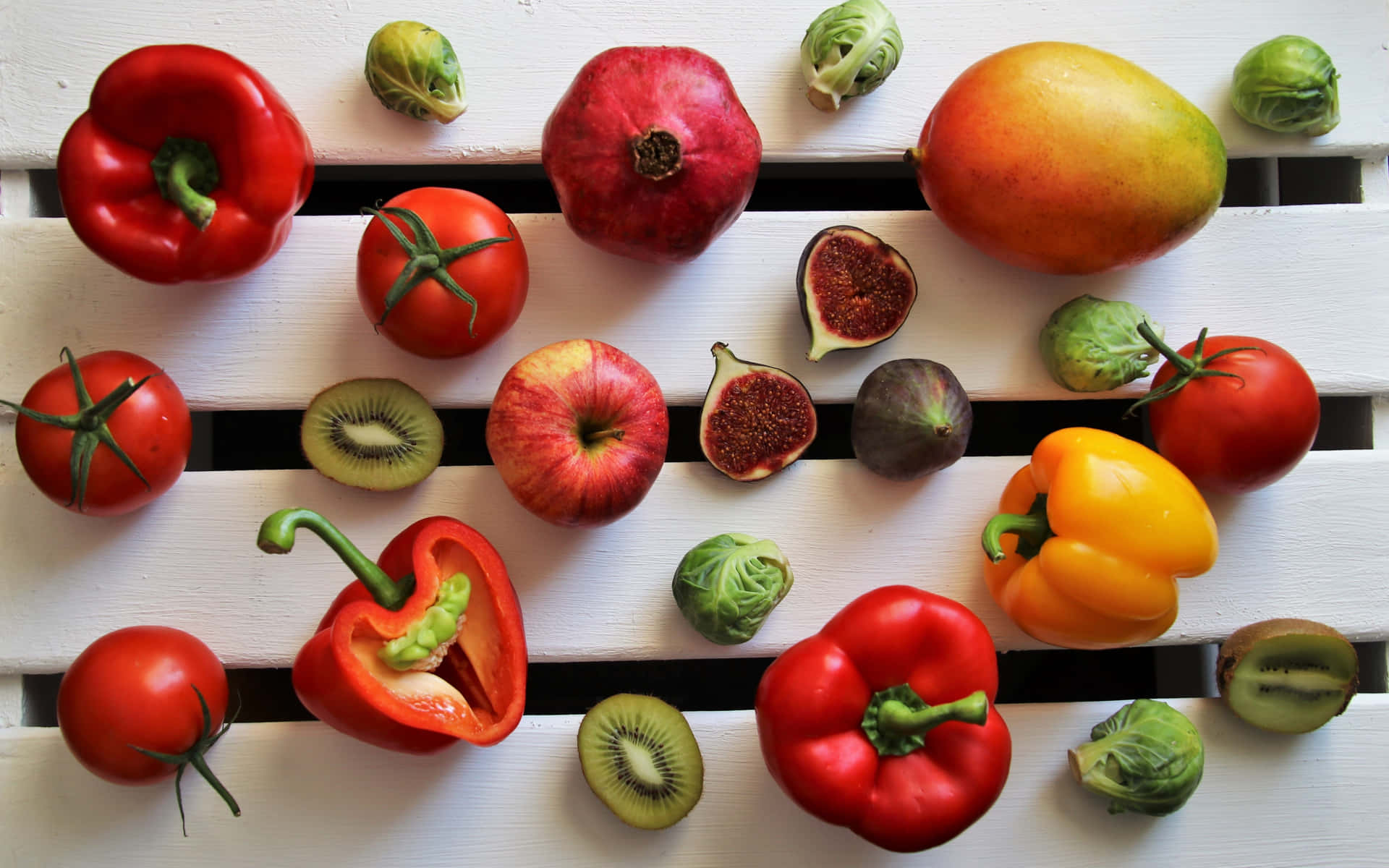 Colorful Pick Of Different Fruits And Vegetables Wallpaper