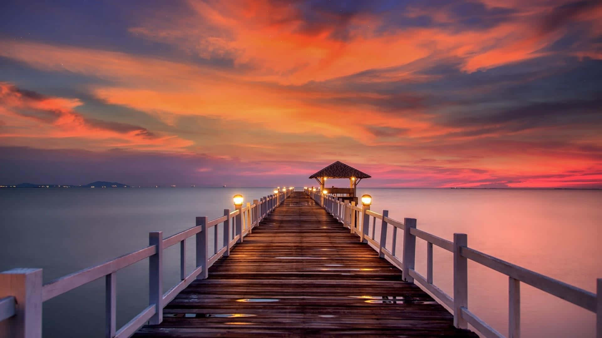 Stunning Colorful Sunset Over the Horizon Wallpaper