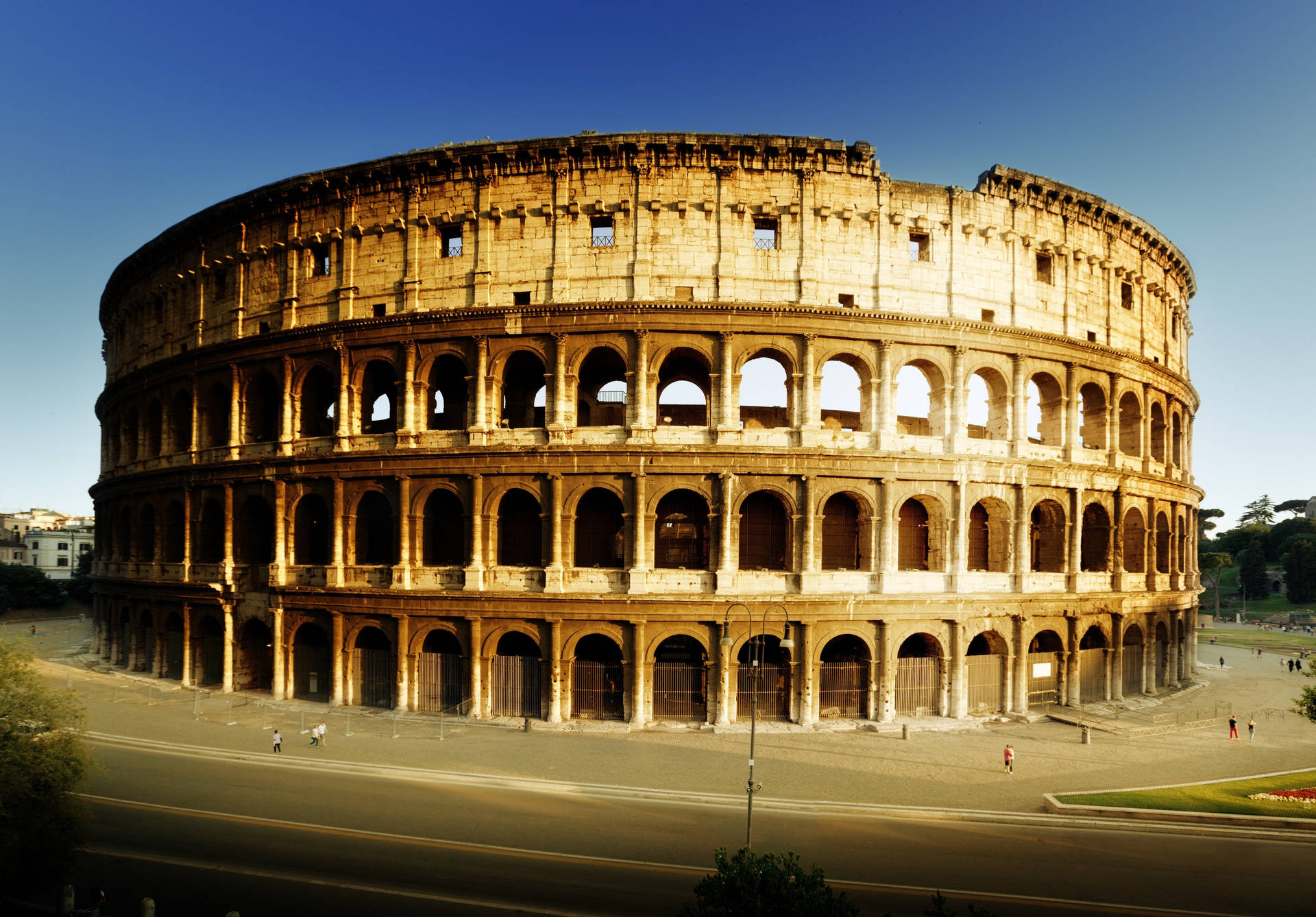 Dasgesamte Kolosseum In Rom Als Desktop-hintergrund Wallpaper