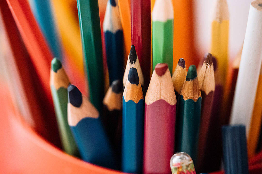 Coloured Pencils Aesthetic Art Desktop