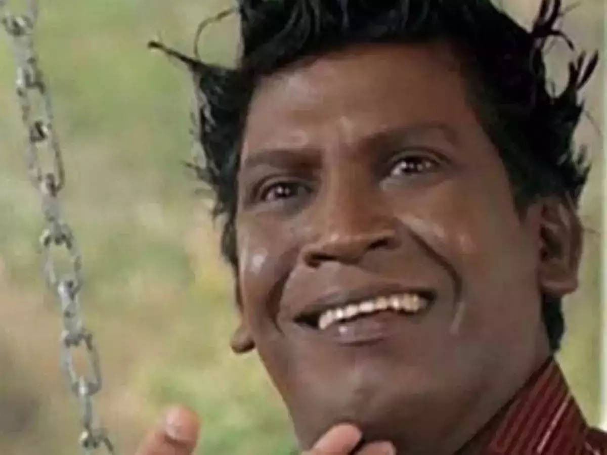 Comedian Vadivelu With Spikey Hairstyle Wallpaper