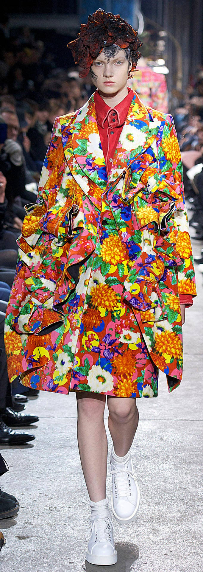 Comme Des Garçons Colorful Floral Outfit Wallpaper