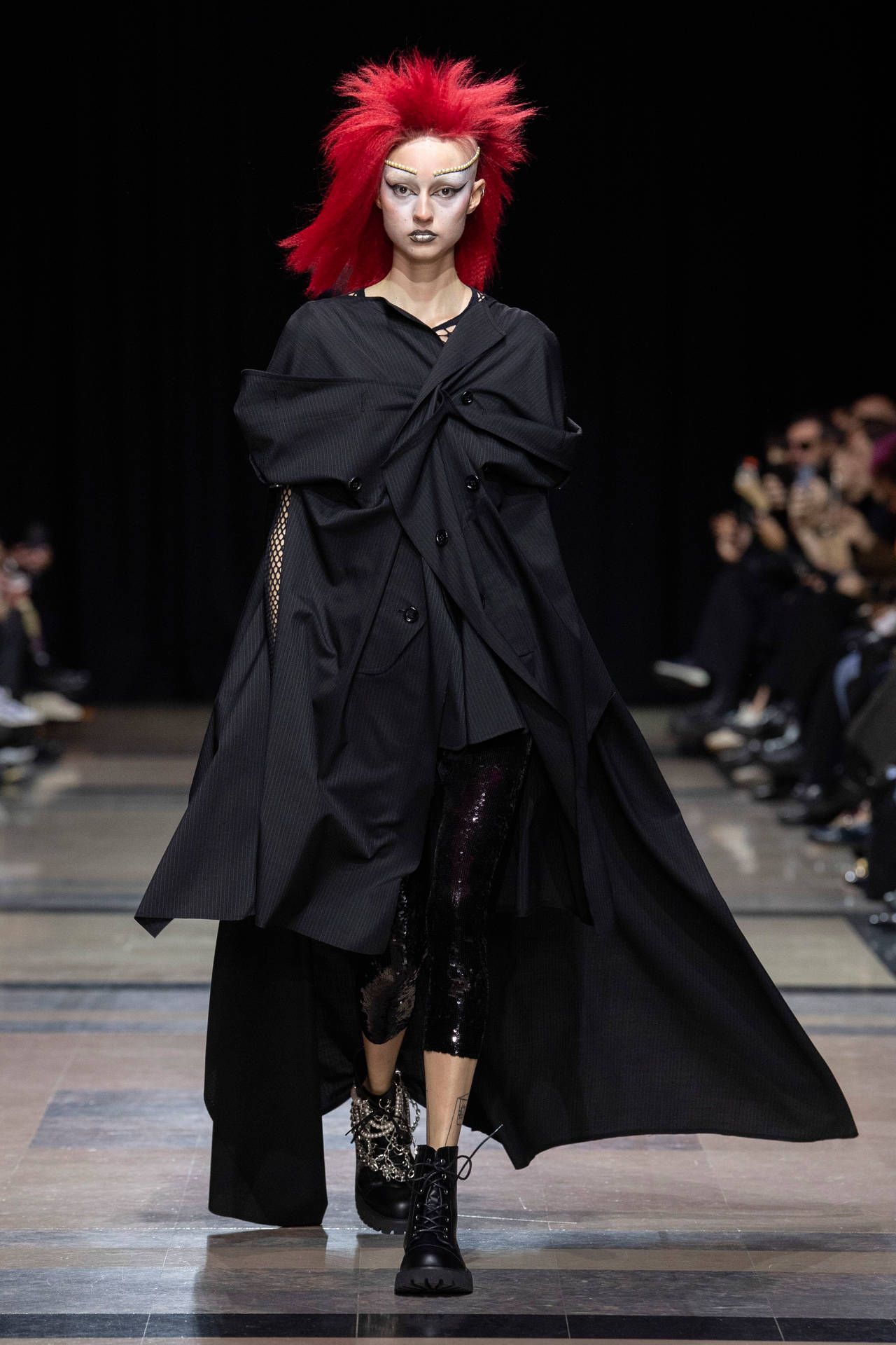 Comme Des Garçons Haute Couture Black Dress Wallpaper