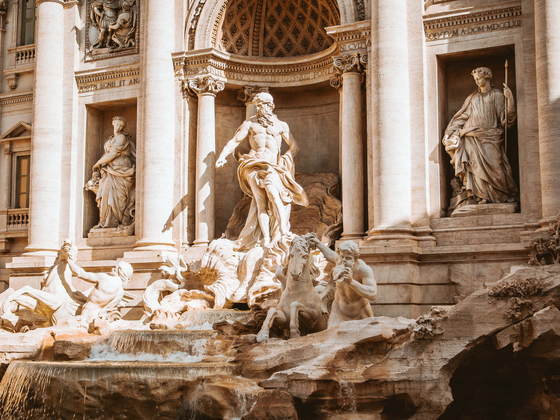 Concrete Structure Of Trevi Fountain Picture