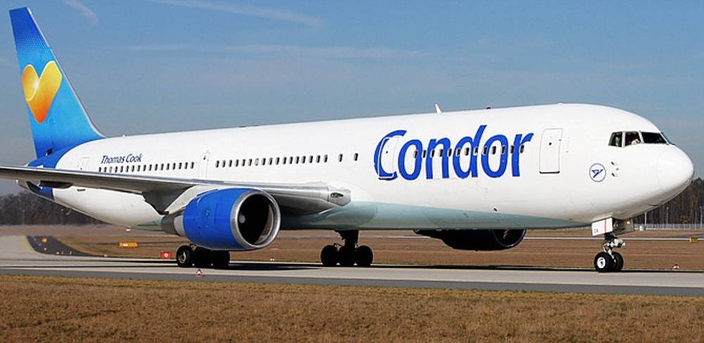 Condor Airlines flyvemaskine Hagl på rullebane Tapet Wallpaper