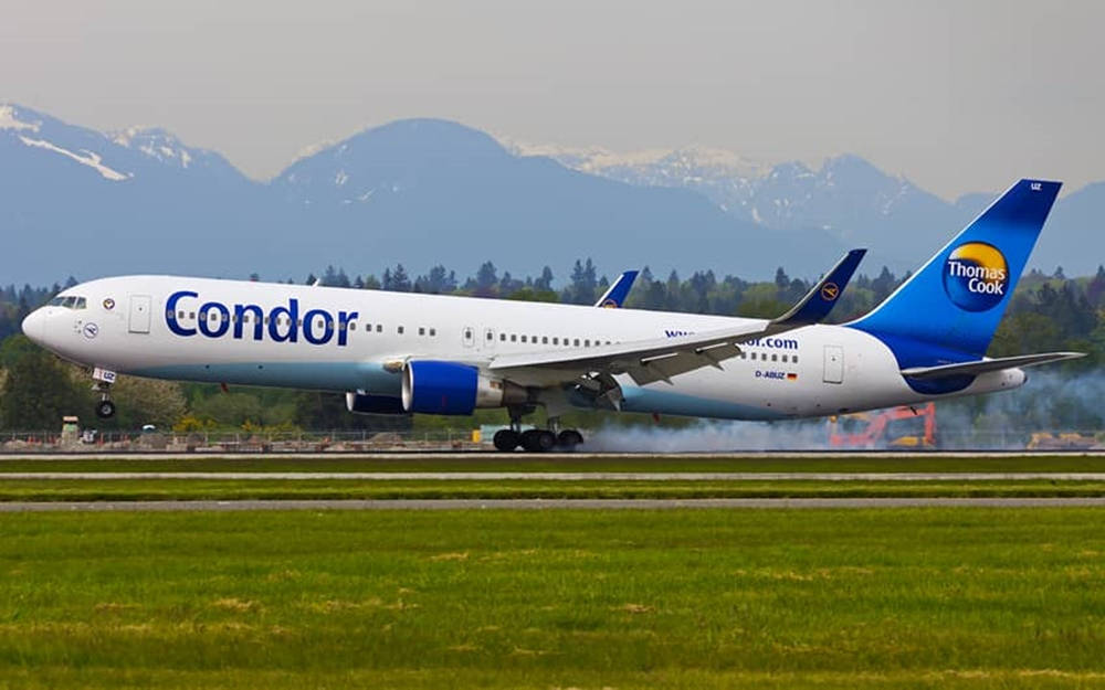 Colade Avión Azul De Condor Airlines. Fondo de pantalla