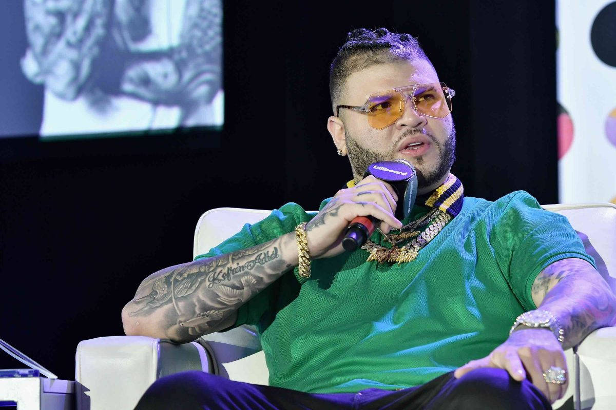 Confused Farruko On An Interview Wallpaper