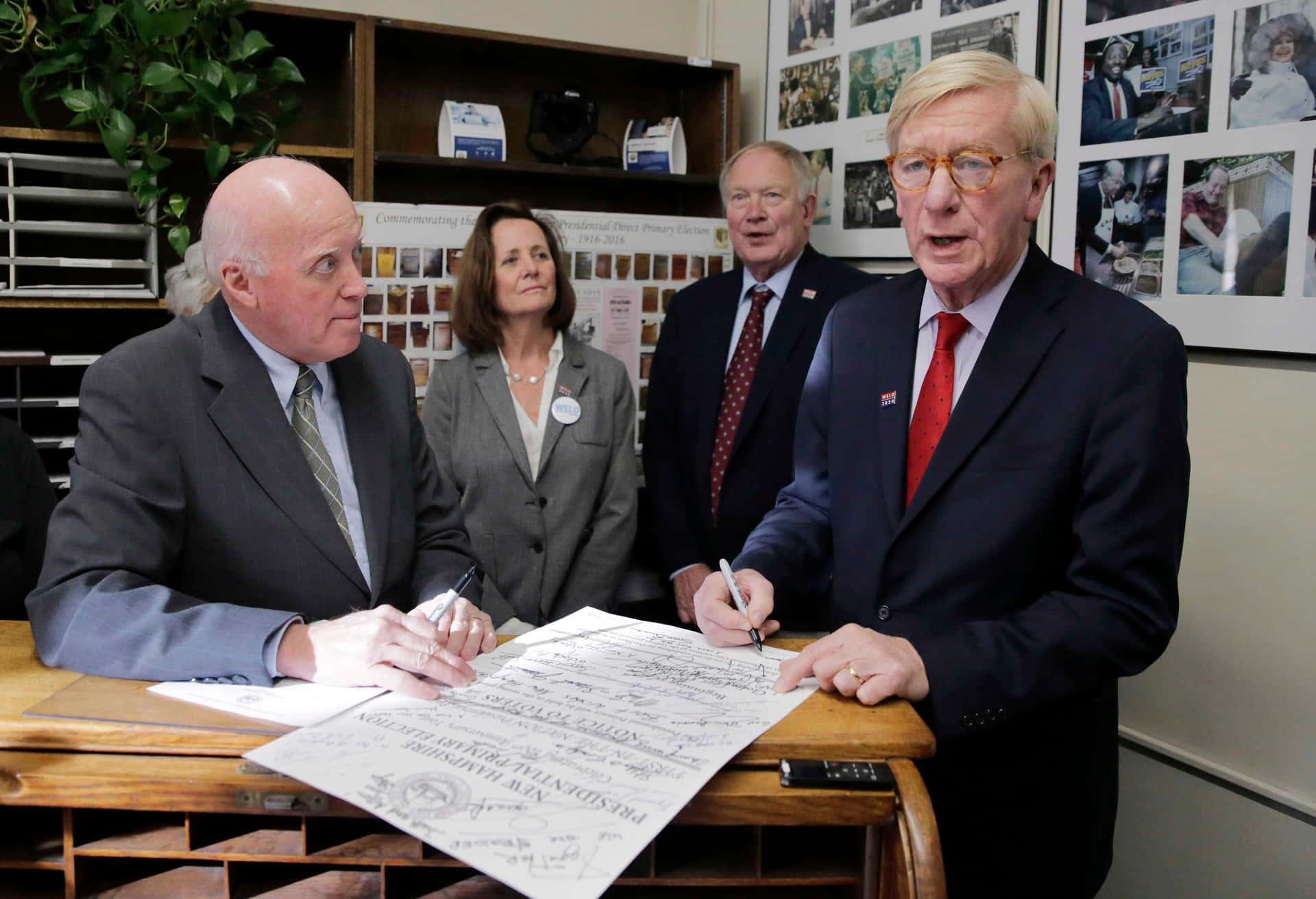 Contract Signing Of William Weld Wallpaper