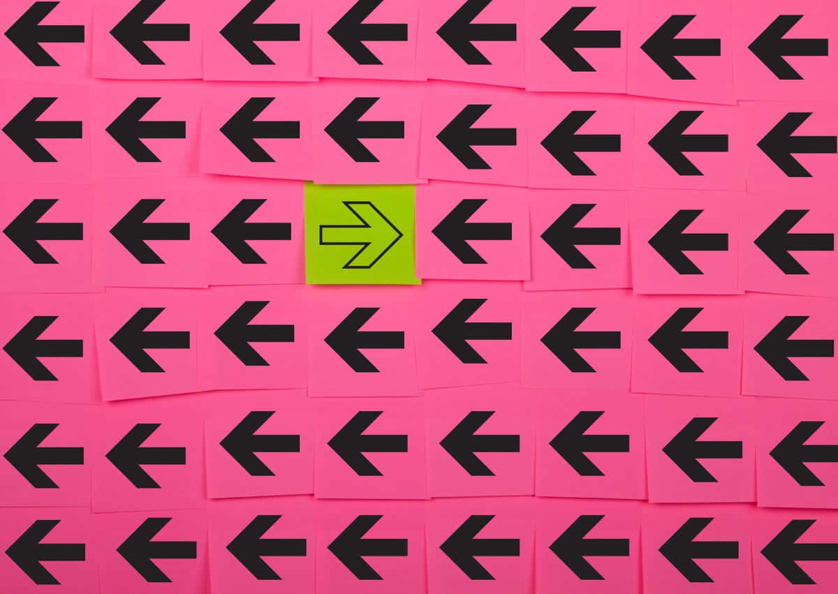 Contrarian Arrow On Sticky Notes Wallpaper