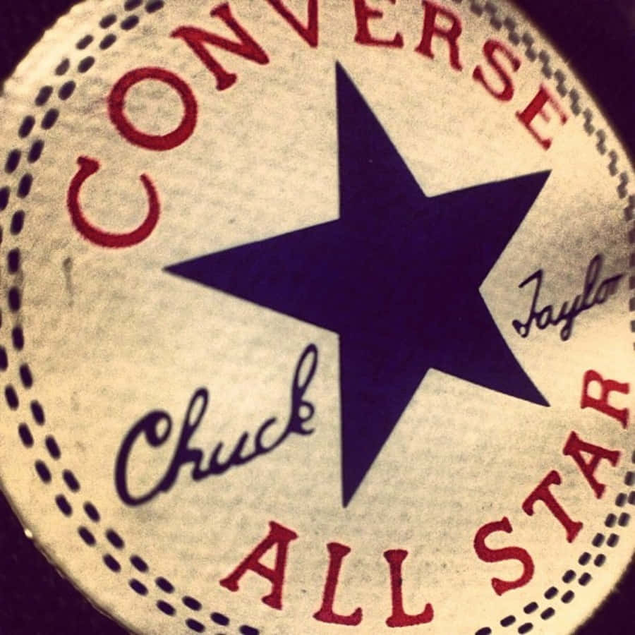 Detklassiska Converse-logotypen I Rött Och Vitt