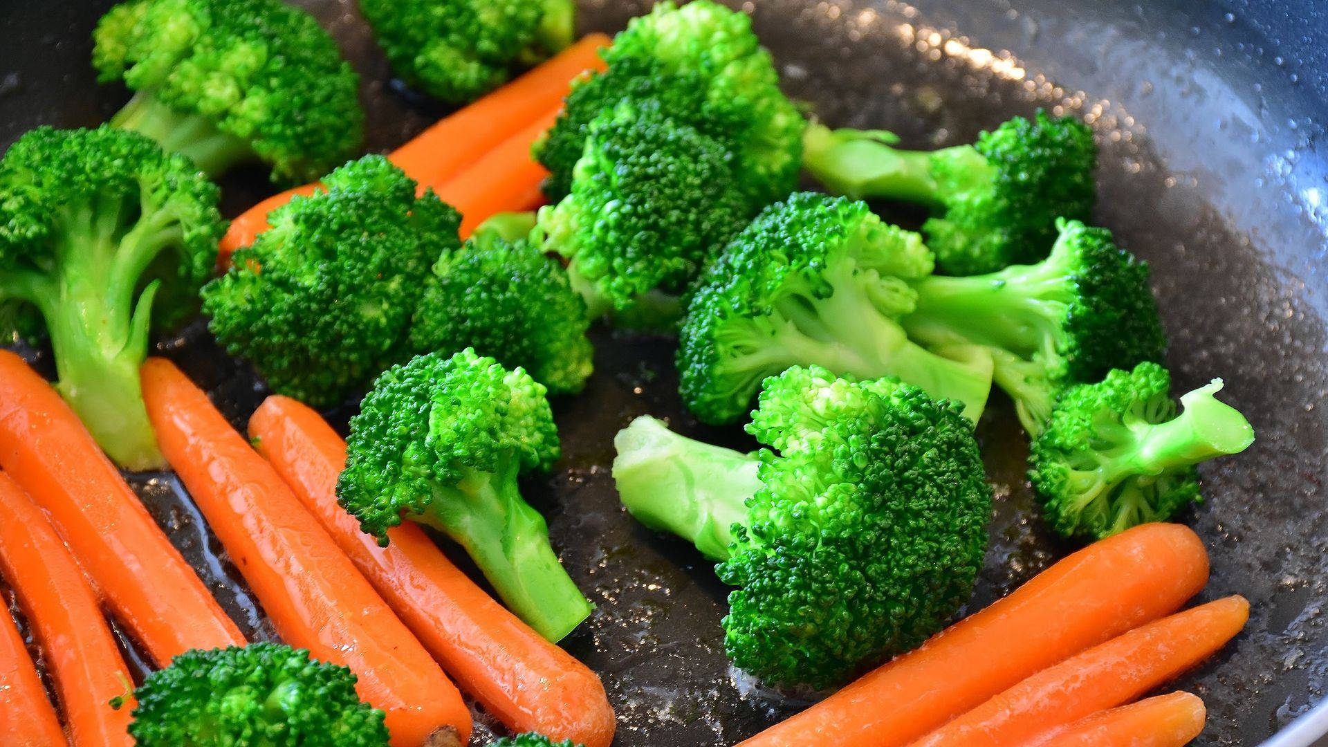 Cooked Green Broccoli And Carrots