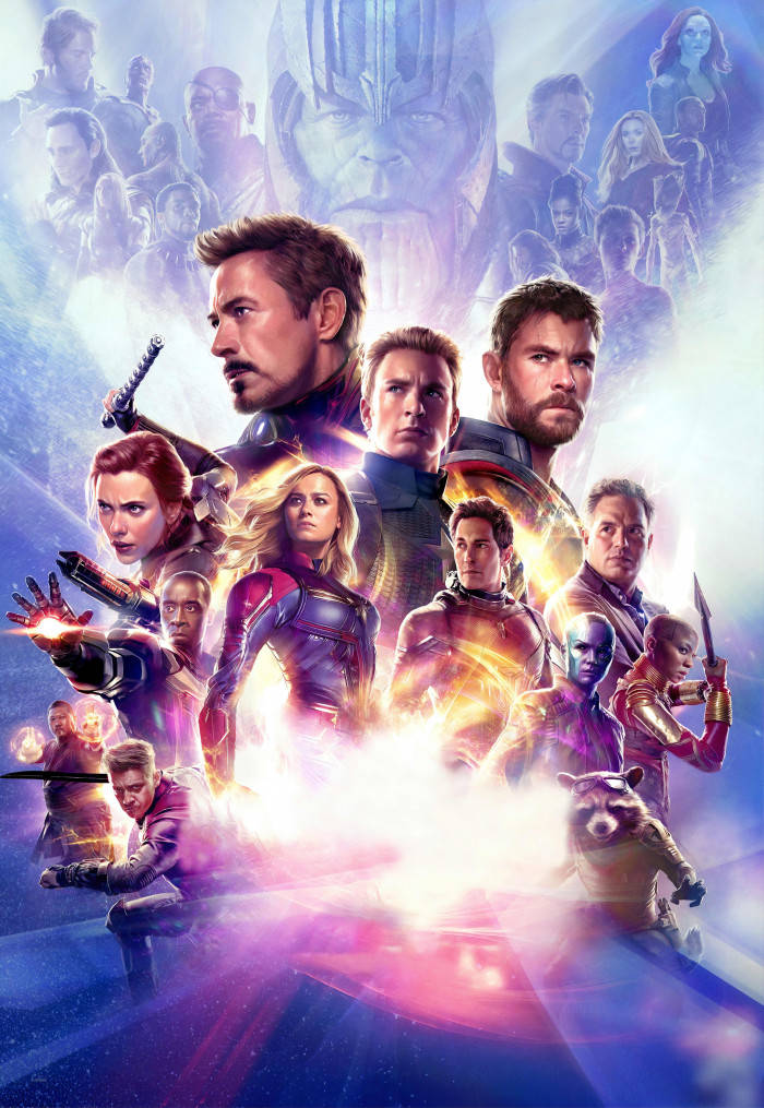 Coolaavengers-hjältar Från Infinity War Och Endgame. Wallpaper